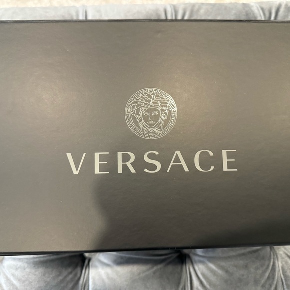 Versace bag - Picture 2 of 7